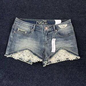 Rue21‎ Shorts Juniors 9/10 Blue Denim Curvy Low Rise Shortie Lace Cutoff Frayed